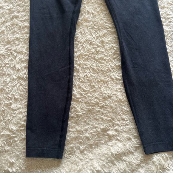 Lululemon Wunder Under Pant (Roll Down) size 8 - Picture 3 of 7